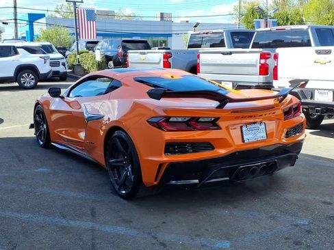 Used 2024 Chevrolet Corvette Z06 w/ Stealth Interior Trim Package RWD image 4