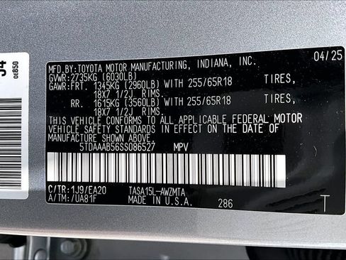 Used 2025 Toyota Grand Highlander AWD image 30