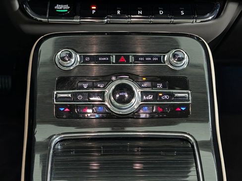 Used 2023 Lincoln Nautilus Reserve FWD image 16