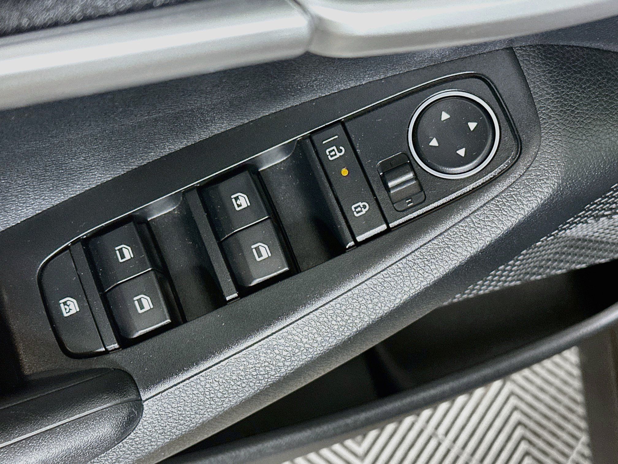 Certified 2026 Kia Seltos LX FWD image 17
