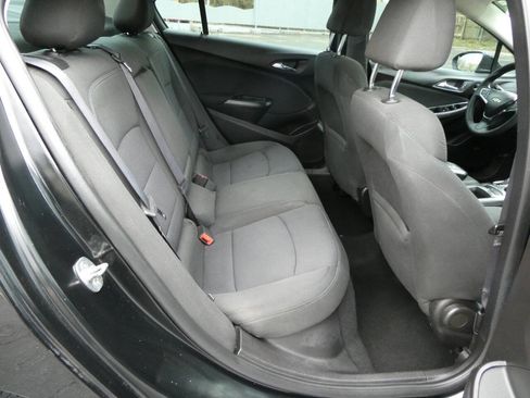 Used 2017 Chevrolet Cruze LT w/ Sun And Sound Package image 20