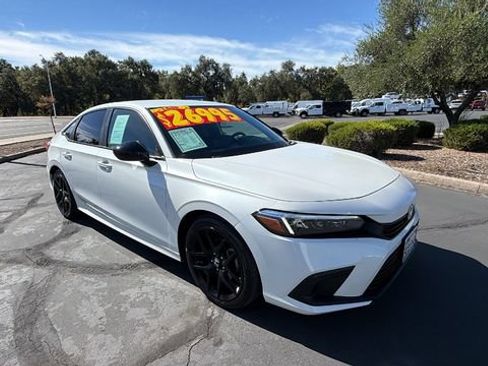 Used 2024 Honda Civic Sport image 2