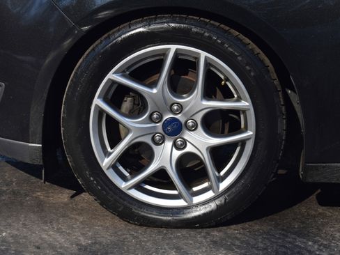 Used 2015 Ford Focus SE w/ Equipment Group 201A image 34