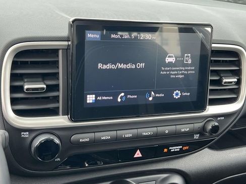 Certified 2023 Hyundai Venue SEL w/ Cargo Package image 25