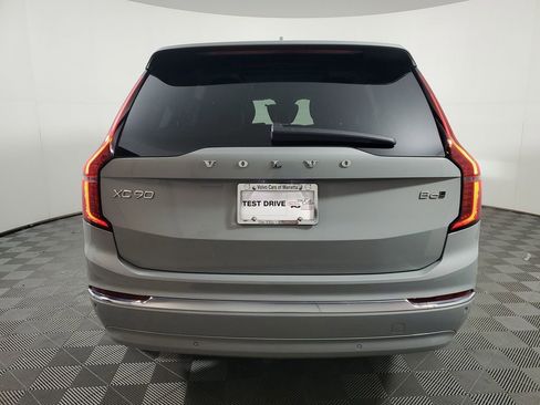 Certified 2025 Volvo XC90 B6 Core w/ Climate Package image 7