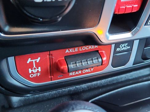Used 2026 Jeep Wrangler Unlimited Sport AWD/4WD image 24