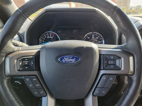 Used 2020 Ford Expedition XLT w/ Equipment Group 202A AWD/4WD image 11