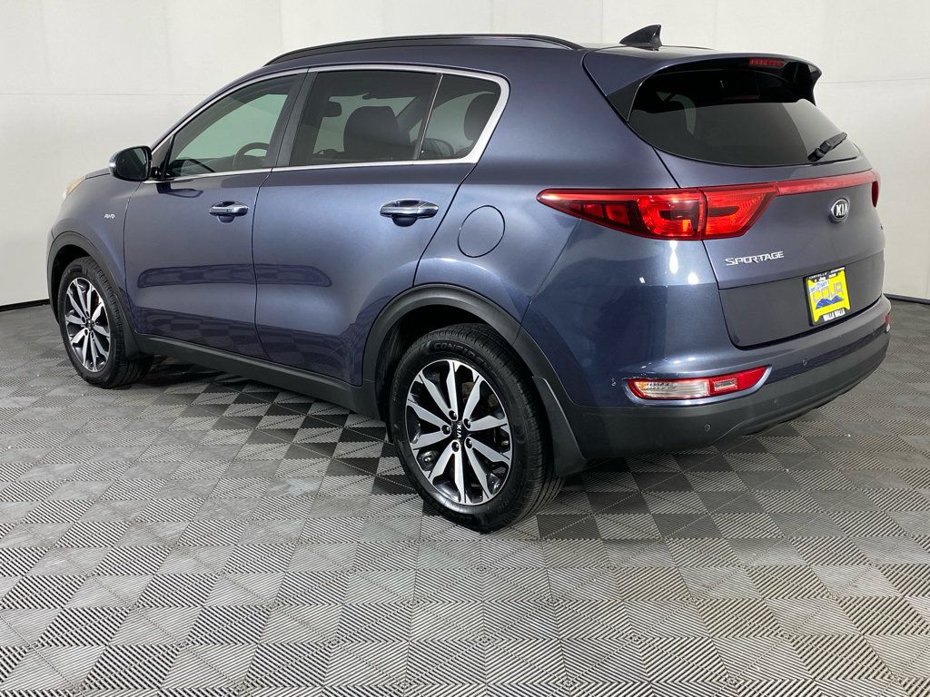 Used 2019 Kia Sportage EX w/ Option Group 040 AWD/4WD image 3