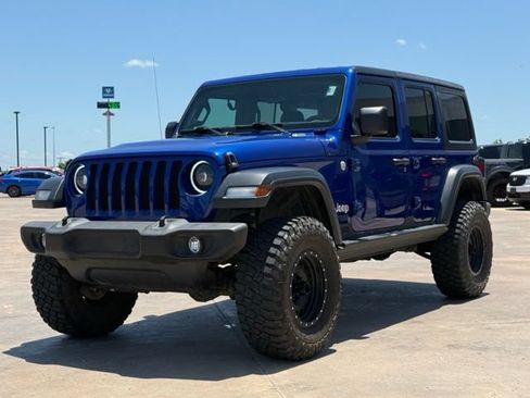 Used 2019 Jeep Wrangler Unlimited Sport S AWD/4WD image 4