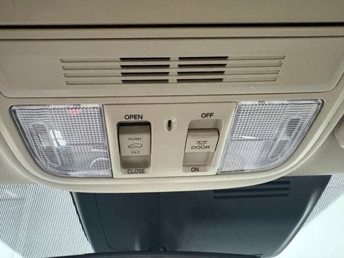Used 2018 Honda CR-V EX image 36