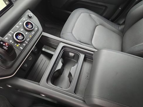 Certified 2024 Land Rover Defender 110 X-Dynamic SE image 25