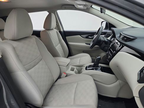 Used 2020 Nissan Rogue Sport SV image 26