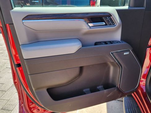 New 2026 GMC Sierra 1500 SLT w/ SLT Premium Plus Package image 14