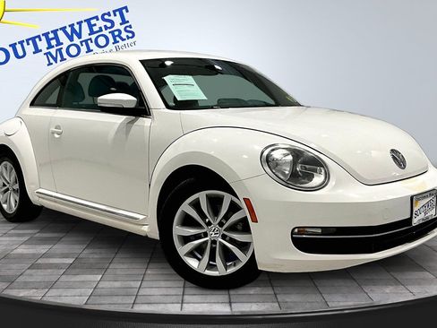 Used 2014 Volkswagen Beetle TDI image 3
