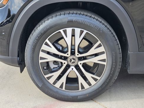 New 2026 Mercedes-Benz GLB 250 4MATIC image 11