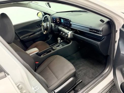 Certified 2024 Hyundai Kona SE AWD/4WD image 37