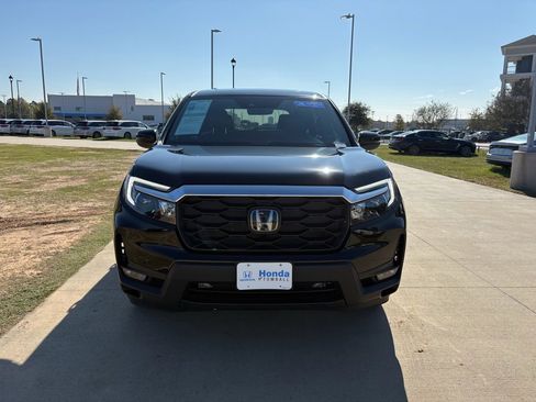 Certified 2025 Honda Passport EX-L image 3