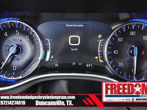 New 2027 Chrysler Pacifica Select FWD image 31