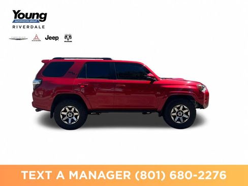 Used 2023 Toyota 4Runner TRD Off-Road Premium w/ Moonroof Package AWD/4WD image 6