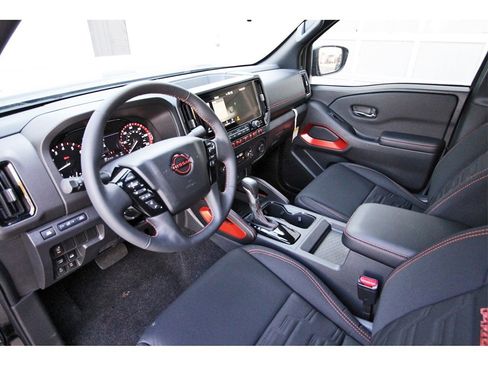 New 2025 Nissan Frontier PRO-4X w/ Interior Protection Package image 12