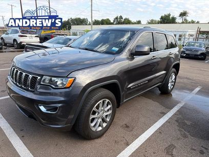 Used 2021 Jeep Grand Cherokee Laredo