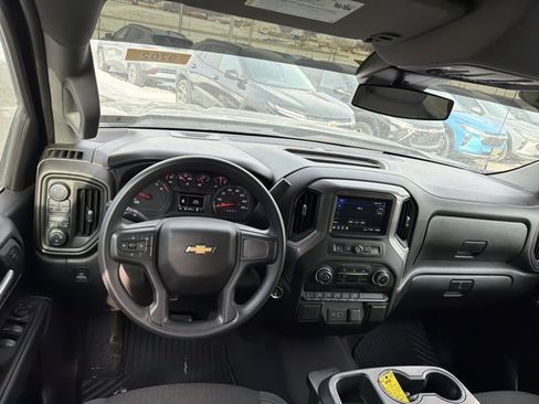 Used 2022 Chevrolet Silverado 1500 Custom image 14