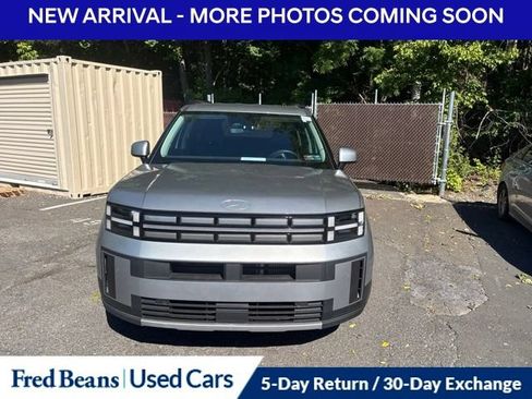 Used 2025 Hyundai Santa Fe SEL AWD/4WD image 2