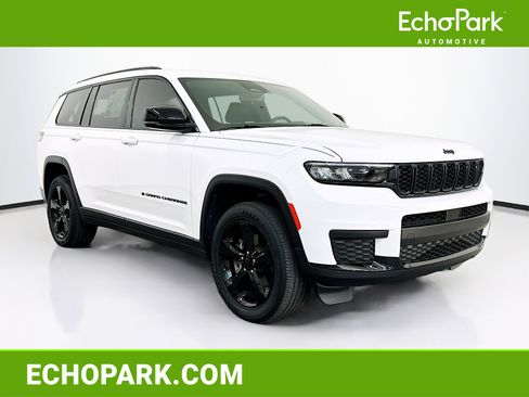 Used 2023 Jeep Grand Cherokee L Laredo AWD/4WD image 1