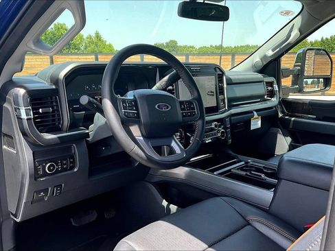 Used 2026 Ford F250 Lariat w/ Lariat Premium Package AWD/4WD image 13