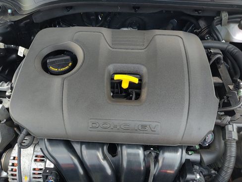 Used 2021 Kia Forte LXS FWD image 30