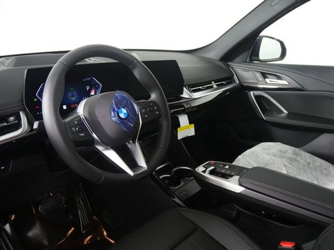 Used 2026 BMW X1 xDrive28i image 13