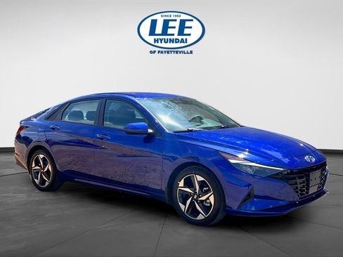 Certified 2023 Hyundai Elantra SEL w/ Convenience Package FWD image 1