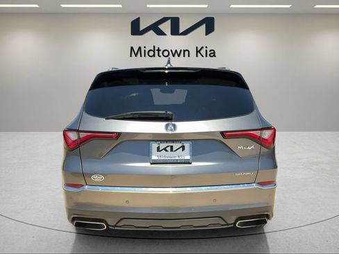 Used 2022 Acura MDX SH-AWD w/ Advance Package image 4