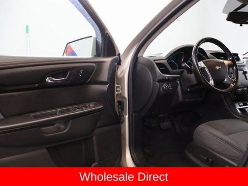Used 2015 Chevrolet Traverse LT AWD/4WD image 8