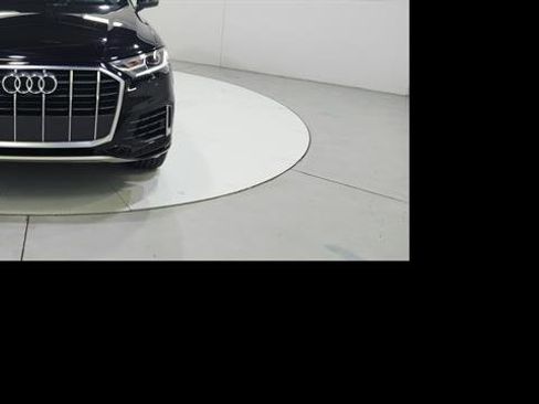 Used 2020 Audi Q7 3.0T Premium w/ Convenience Package image 2