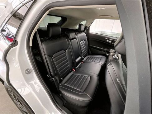 Used 2024 Ford Edge SEL AWD/4WD image 18