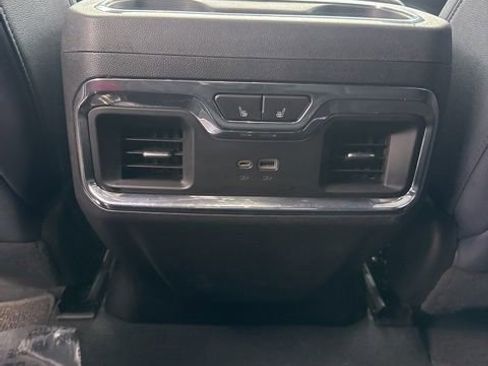 Used 2023 Chevrolet Silverado 1500 High Country w/ Technology Package image 17