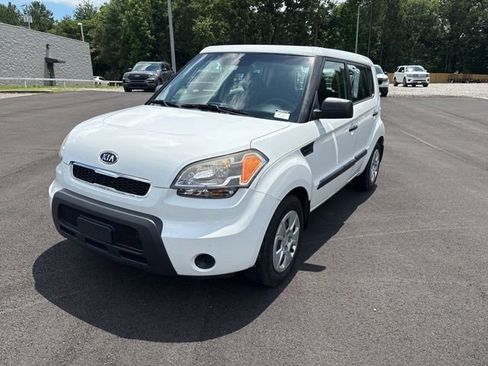 Used 2011 Kia Soul FWD image 3