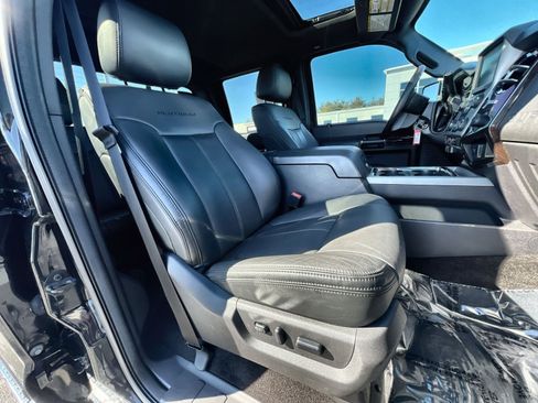 Used 2015 Ford F350 Platinum w/ FX4 Off-Road Package image 26