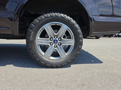 Used 2019 Ford F150 XLT w/ Equipment Group 302A Luxury AWD/4WD image 11