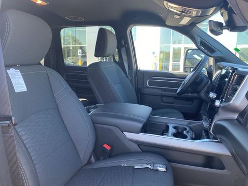 New 2026 RAM 2500 Big Horn AWD/4WD image 13