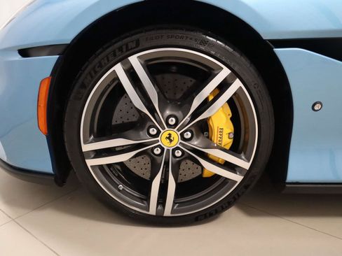 Certified 2022 Ferrari Portofino M image 20