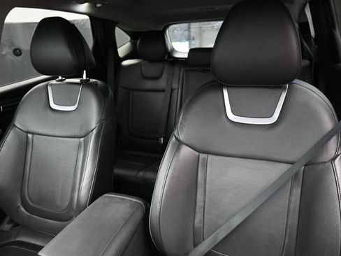 Used 2024 Hyundai Tucson Limited AWD/4WD image 18