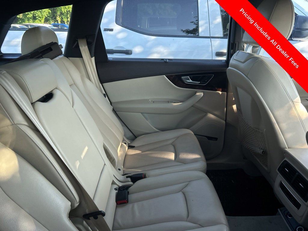Used 2017 Audi Q7 2.0T Premium Plus AWD/4WD image 5