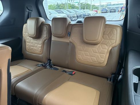 Certified 2026 Nissan Armada Platinum Reserve w/ Convenience Package AWD/4WD image 7