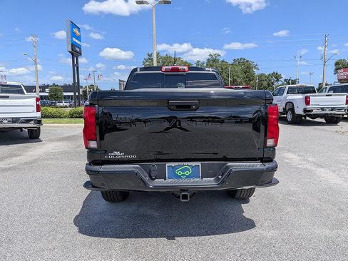 Certified 2025 Chevrolet Colorado Z71 AWD/4WD image 4