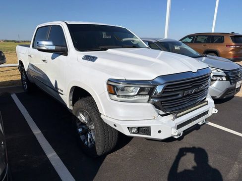Used 2020 RAM 1500 Laramie AWD/4WD image 9