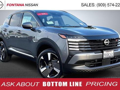 Certified 2025 Nissan Kicks SR image 1