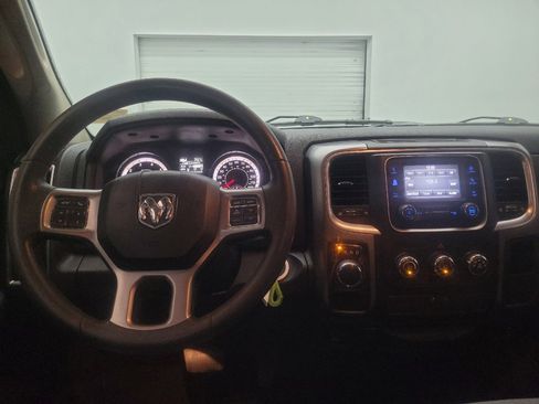 Used 2021 RAM 1500 Classic SLT RWD image 22