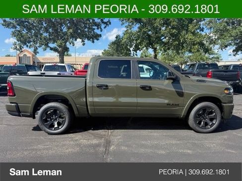 New 2027 RAM 1500 4x4 Crew Cab image 3